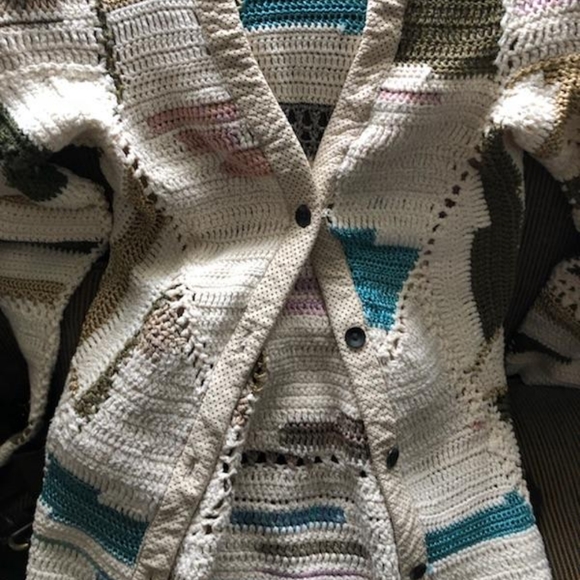 Sweater - Picture 2 of 7